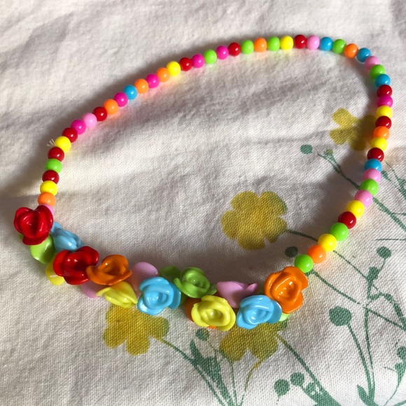 Free add on plastic bead stretch necklace - Picture 1 of 3